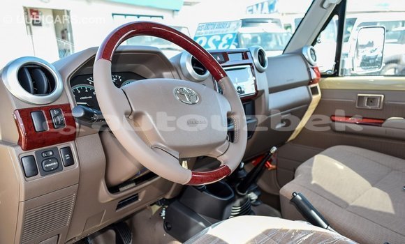 Buy Import Toyota Land Cruiser Beige Car in Import - Dubai in Andijon Buy Import Toyota Land Cruiser Beige Car in Import - Dubai in Andijon