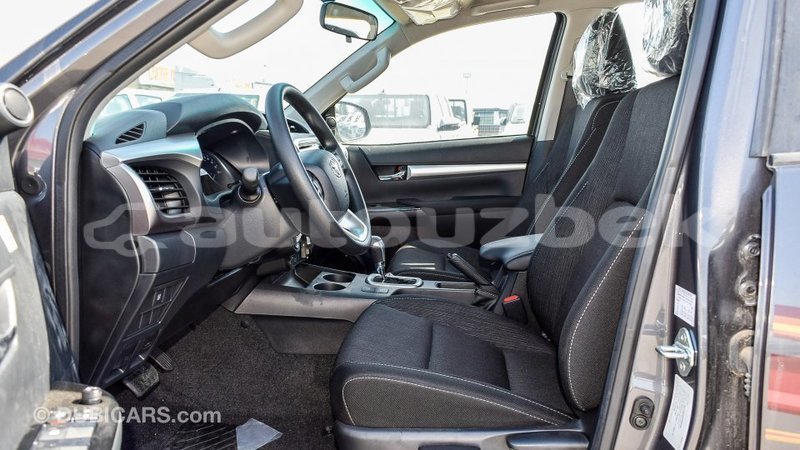 Big with watermark toyota hilux andijon import dubai 1986