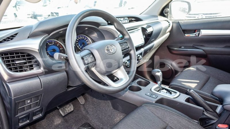 Big with watermark toyota hilux andijon import dubai 1986