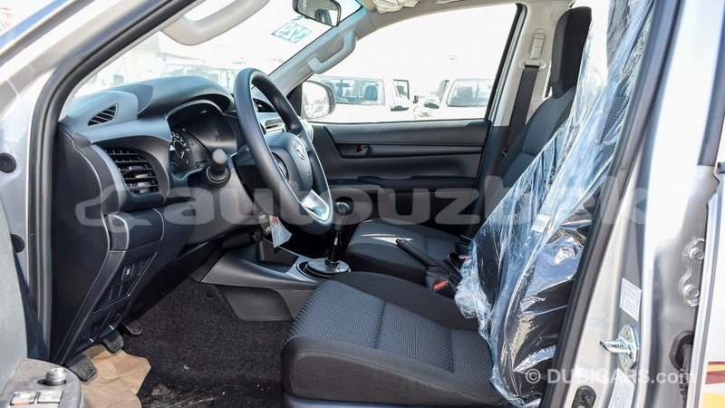 Big with watermark toyota hilux andijon import dubai 1988