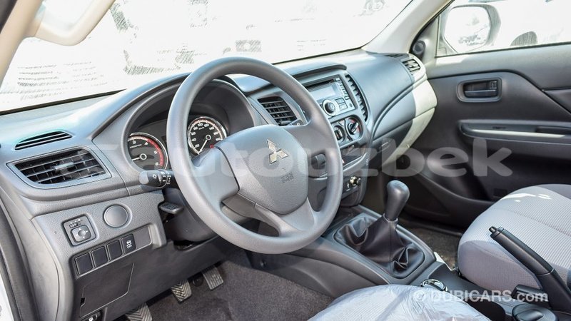 Big with watermark mitsubishi l200 andijon import dubai 1989
