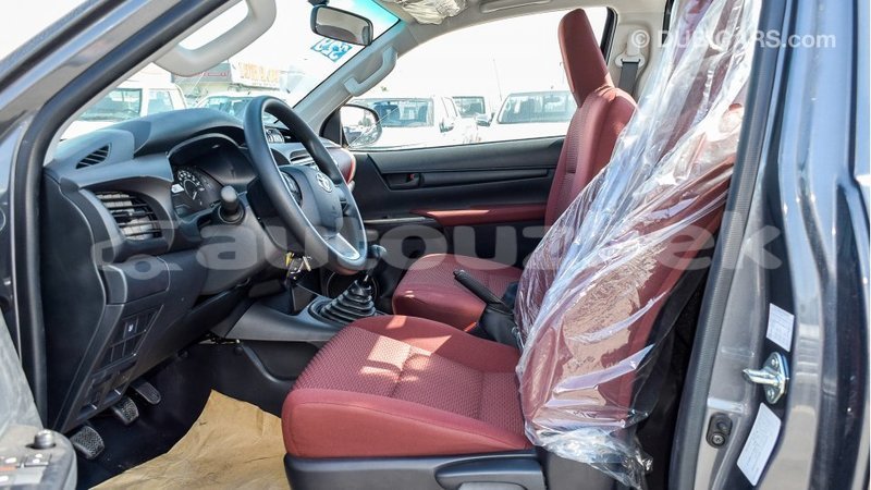 Big with watermark toyota hilux andijon import dubai 1990