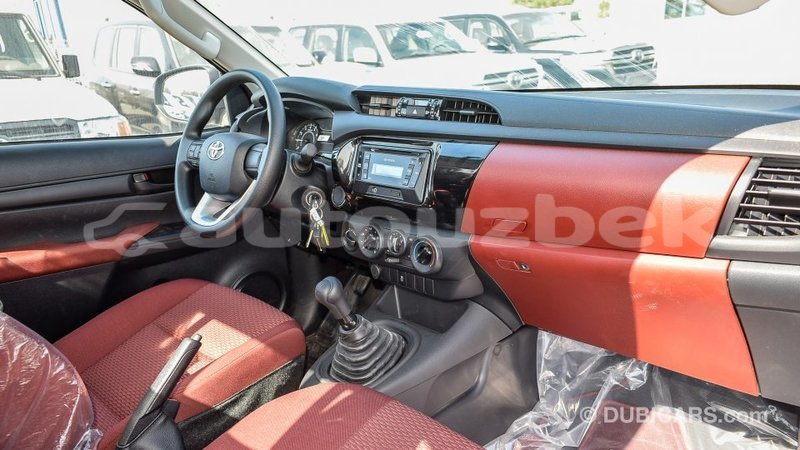 Big with watermark toyota hilux andijon import dubai 1990