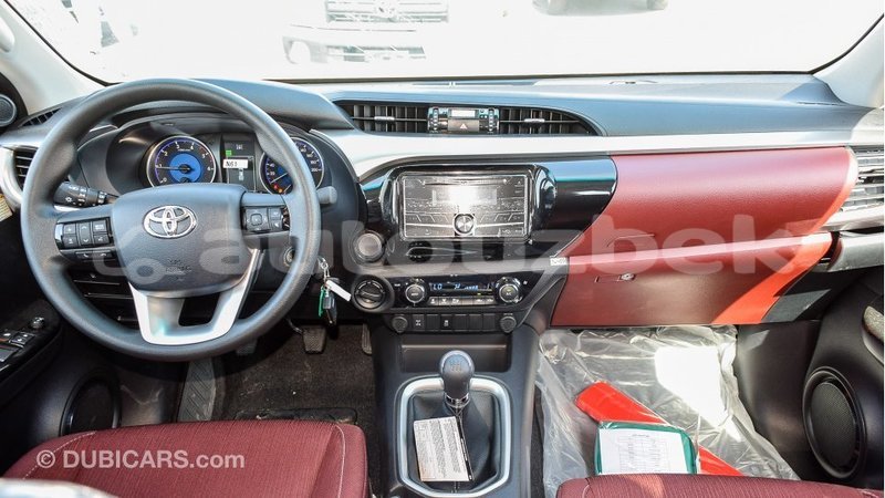 Big with watermark toyota hilux andijon import dubai 1991