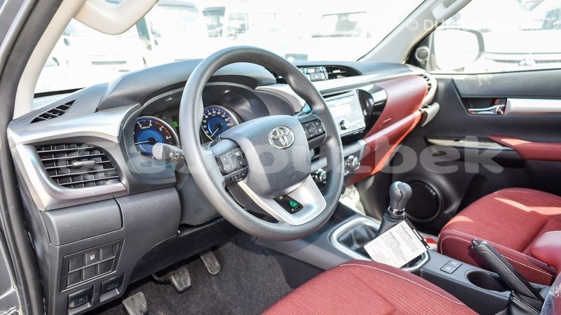 Big with watermark toyota hilux andijon import dubai 1991