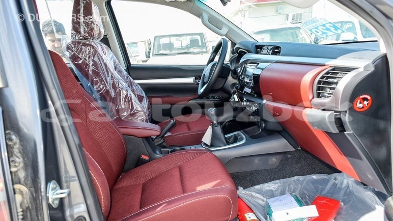 Big with watermark toyota hilux andijon import dubai 1991