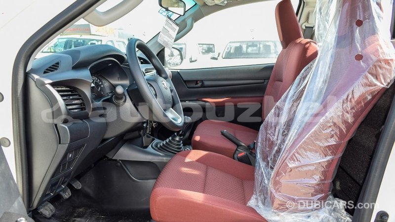 Big with watermark toyota hilux andijon import dubai 1992