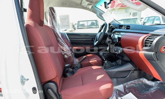 Buy Import Toyota Hilux White Car in Import - Dubai in Andijon Buy Import Toyota Hilux White Car in Import - Dubai in Andijon