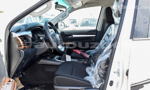 Buy Import Toyota Hilux White Car in Import - Dubai in Andijon Buy Import Toyota Hilux White Car in Import - Dubai in Andijon