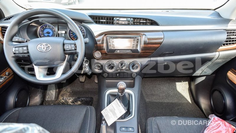 Big with watermark toyota hilux andijon import dubai 1993