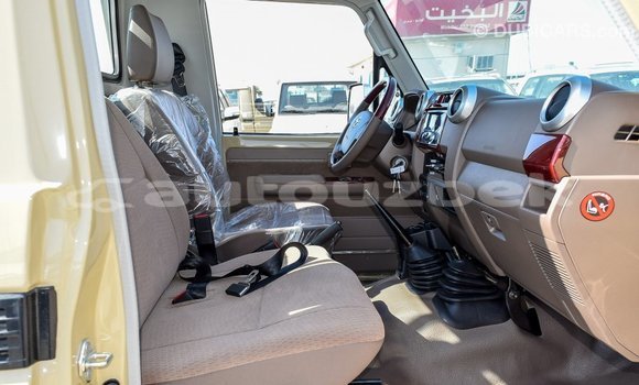 Buy Import Toyota Land Cruiser Beige Car in Import - Dubai in Andijon Buy Import Toyota Land Cruiser Beige Car in Import - Dubai in Andijon