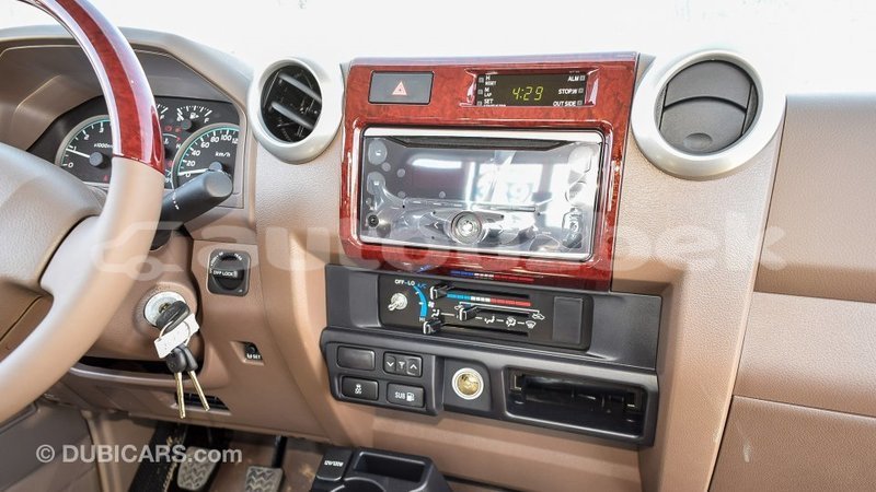 Big with watermark toyota land cruiser andijon import dubai 1994