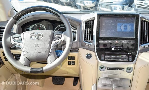 Buy Import Toyota Land Cruiser White Car in Import - Dubai in Andijon Buy Import Toyota Land Cruiser White Car in Import - Dubai in Andijon