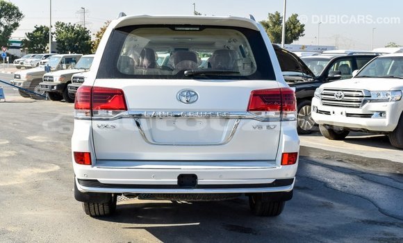 Buy Import Toyota Land Cruiser White Car in Import - Dubai in Andijon Buy Import Toyota Land Cruiser White Car in Import - Dubai in Andijon