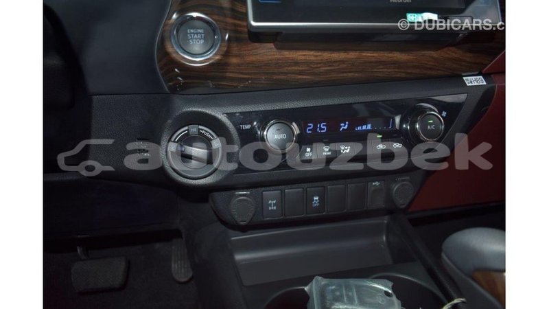 Big with watermark toyota hilux andijon import dubai 1999