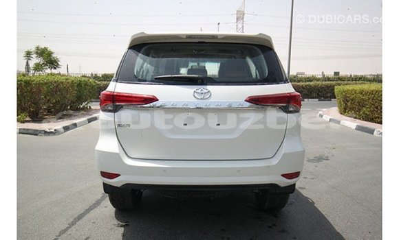 Buy Import Toyota Fortuner White Car in Import - Dubai in Andijon Buy Import Toyota Fortuner White Car in Import - Dubai in Andijon
