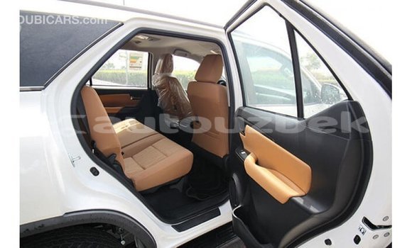 Buy Import Toyota Fortuner White Car in Import - Dubai in Andijon Buy Import Toyota Fortuner White Car in Import - Dubai in Andijon