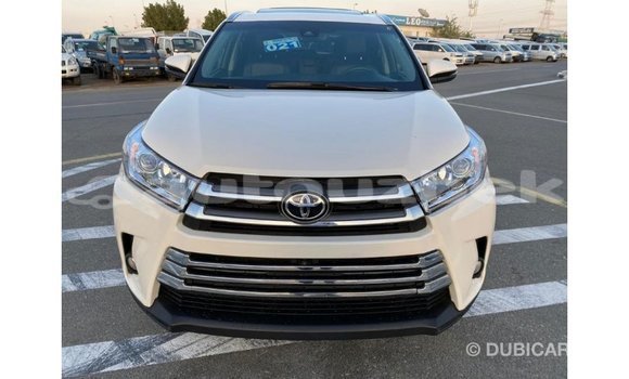 Buy Import Toyota Highlander White Car in Import - Dubai in Andijon Buy Import Toyota Highlander White Car in Import - Dubai in Andijon