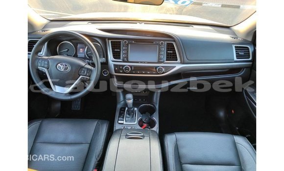 Buy Import Toyota Highlander White Car in Import - Dubai in Andijon Buy Import Toyota Highlander White Car in Import - Dubai in Andijon