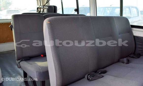 Buy Import Toyota Hiace White Car in Import - Dubai in Andijon Buy Import Toyota Hiace White Car in Import - Dubai in Andijon
