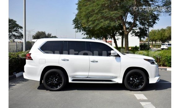 Buy Import Lexus LX White Car in Import - Dubai in Andijon Buy Import Lexus LX White Car in Import - Dubai in Andijon