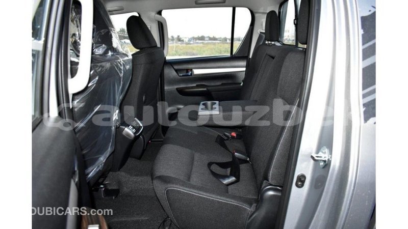 Big with watermark toyota hilux andijon import dubai 2023
