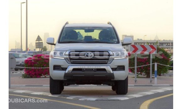 Buy Import Toyota Land Cruiser White Car in Import - Dubai in Andijon Buy Import Toyota Land Cruiser White Car in Import - Dubai in Andijon