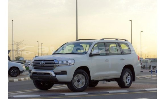 Buy Import Toyota Land Cruiser White Car in Import - Dubai in Andijon Buy Import Toyota Land Cruiser White Car in Import - Dubai in Andijon