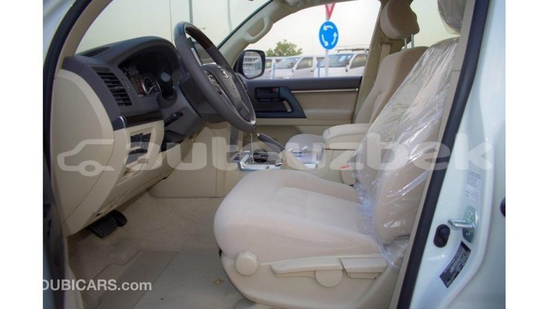 Big with watermark toyota land cruiser andijon import dubai 2033