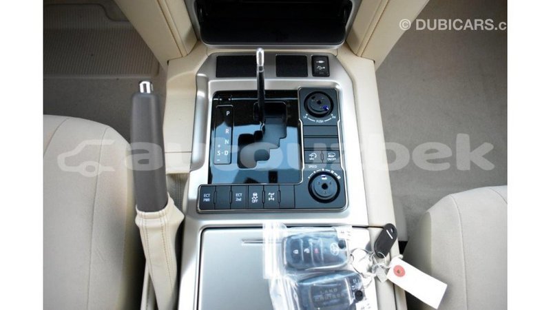 Big with watermark toyota land cruiser andijon import dubai 2033