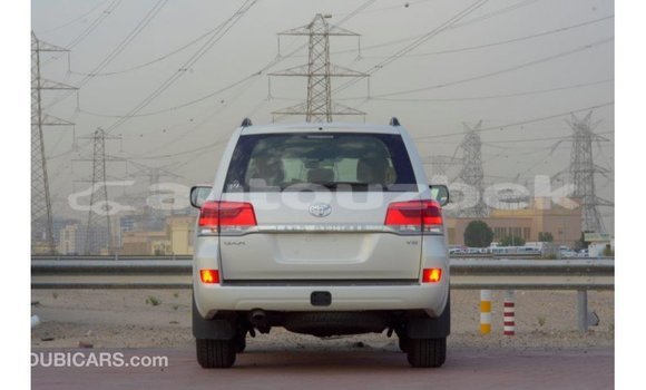 Buy Import Toyota Land Cruiser White Car in Import - Dubai in Andijon Buy Import Toyota Land Cruiser White Car in Import - Dubai in Andijon