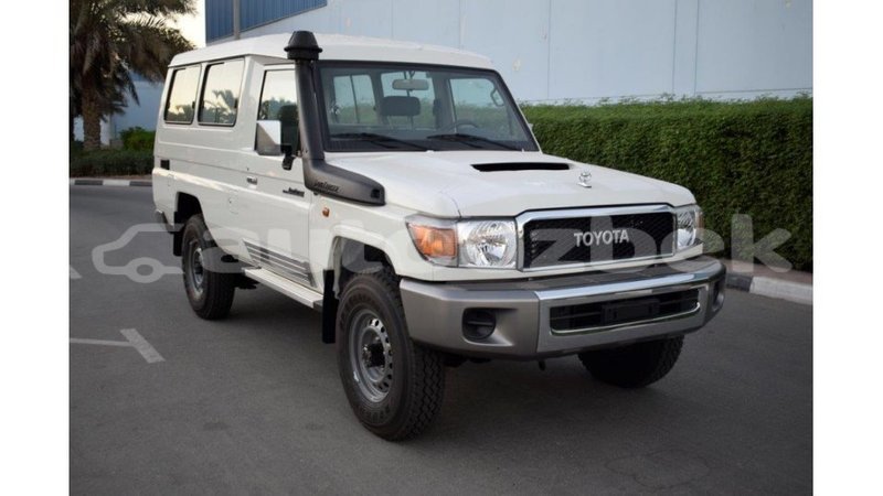 Big with watermark toyota land cruiser andijon import dubai 2034