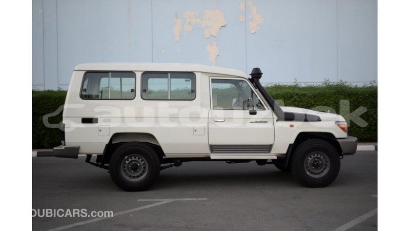 Big with watermark toyota land cruiser andijon import dubai 2034