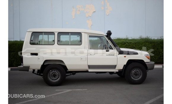 Buy Import Toyota Land Cruiser White Car in Import - Dubai in Andijon Buy Import Toyota Land Cruiser White Car in Import - Dubai in Andijon