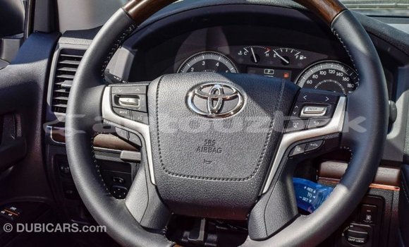 Buy Import Toyota Land Cruiser White Car in Import - Dubai in Andijon Buy Import Toyota Land Cruiser White Car in Import - Dubai in Andijon