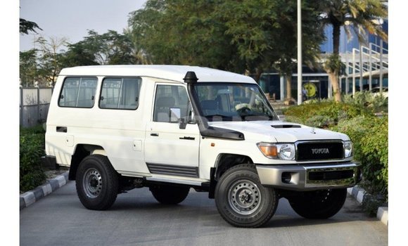 Buy Import Toyota Land Cruiser White Car in Import - Dubai in Andijon Buy Import Toyota Land Cruiser White Car in Import - Dubai in Andijon