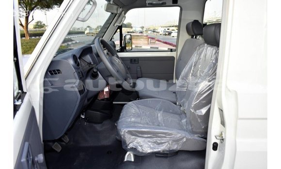 Buy Import Toyota Land Cruiser White Car in Import - Dubai in Andijon Buy Import Toyota Land Cruiser White Car in Import - Dubai in Andijon