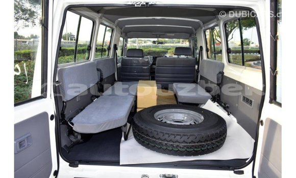 Buy Import Toyota Land Cruiser White Car in Import - Dubai in Andijon Buy Import Toyota Land Cruiser White Car in Import - Dubai in Andijon
