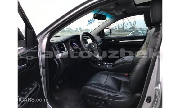 Buy Import Toyota Highlander Other Car in Import - Dubai in Andijon Buy Import Toyota Highlander Other Car in Import - Dubai in Andijon