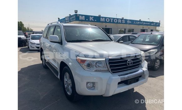 Buy Import Toyota Land Cruiser White Car in Import - Dubai in Andijon Buy Import Toyota Land Cruiser White Car in Import - Dubai in Andijon