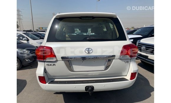 Buy Import Toyota Land Cruiser White Car in Import - Dubai in Andijon Buy Import Toyota Land Cruiser White Car in Import - Dubai in Andijon