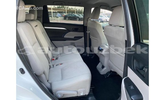 Buy Import Toyota Highlander White Car in Import - Dubai in Andijon Buy Import Toyota Highlander White Car in Import - Dubai in Andijon
