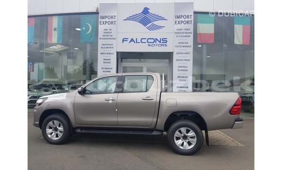 Buy Import Toyota Hilux Other Car in Import - Dubai in Andijon Buy Import Toyota Hilux Other Car in Import - Dubai in Andijon