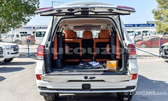 Buy Import Toyota Land Cruiser White Car in Import - Dubai in Andijon Buy Import Toyota Land Cruiser White Car in Import - Dubai in Andijon