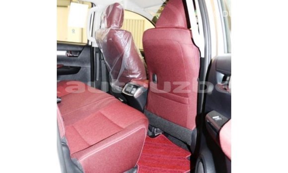 Buy Import Toyota Hilux White Car in Import - Dubai in Andijon Buy Import Toyota Hilux White Car in Import - Dubai in Andijon
