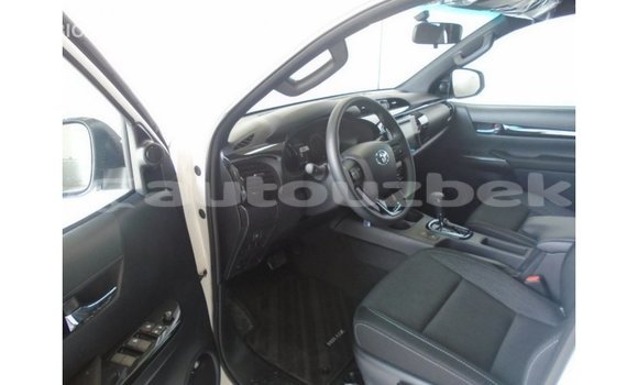 Buy Import Toyota Hilux White Car in Import - Dubai in Andijon Buy Import Toyota Hilux White Car in Import - Dubai in Andijon