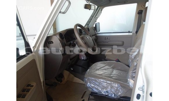Buy Import Toyota Land Cruiser White Car in Import - Dubai in Andijon Buy Import Toyota Land Cruiser White Car in Import - Dubai in Andijon