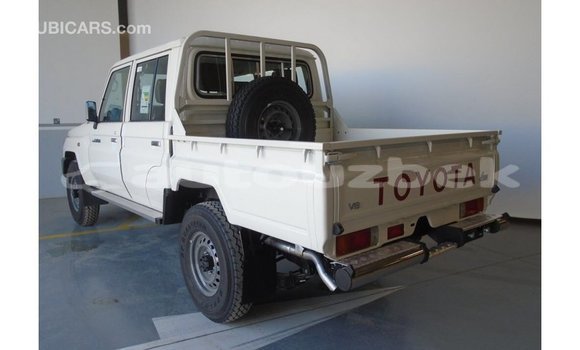 Buy Import Toyota Land Cruiser White Car in Import - Dubai in Andijon Buy Import Toyota Land Cruiser White Car in Import - Dubai in Andijon