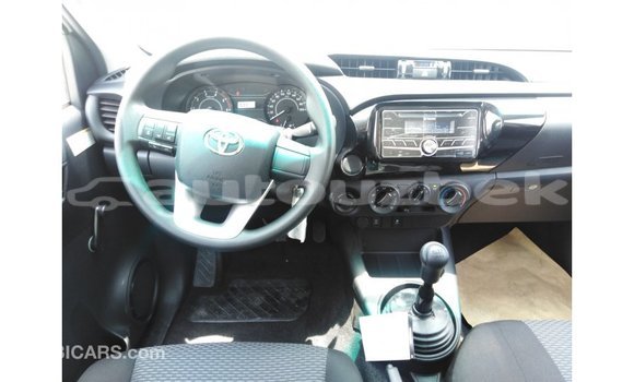 Buy Import Toyota Hilux White Car in Import - Dubai in Andijon Buy Import Toyota Hilux White Car in Import - Dubai in Andijon
