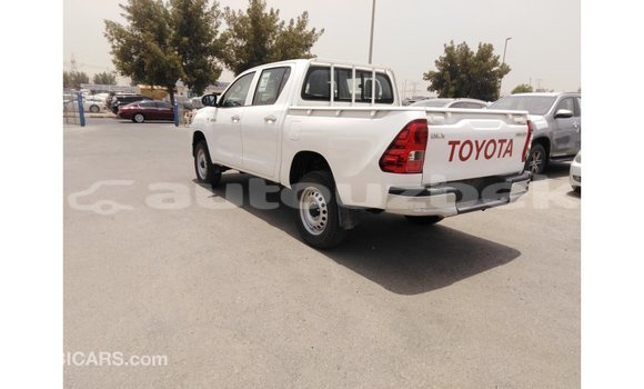 Buy Import Toyota Hilux White Car in Import - Dubai in Andijon Buy Import Toyota Hilux White Car in Import - Dubai in Andijon